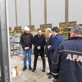 Sn Valimiz; Deprem Bölgesi İçin üretimi devam eden tuvaletleri inceledi.